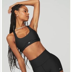 Brand New Alo Yoga Airlift Take Charge Bra